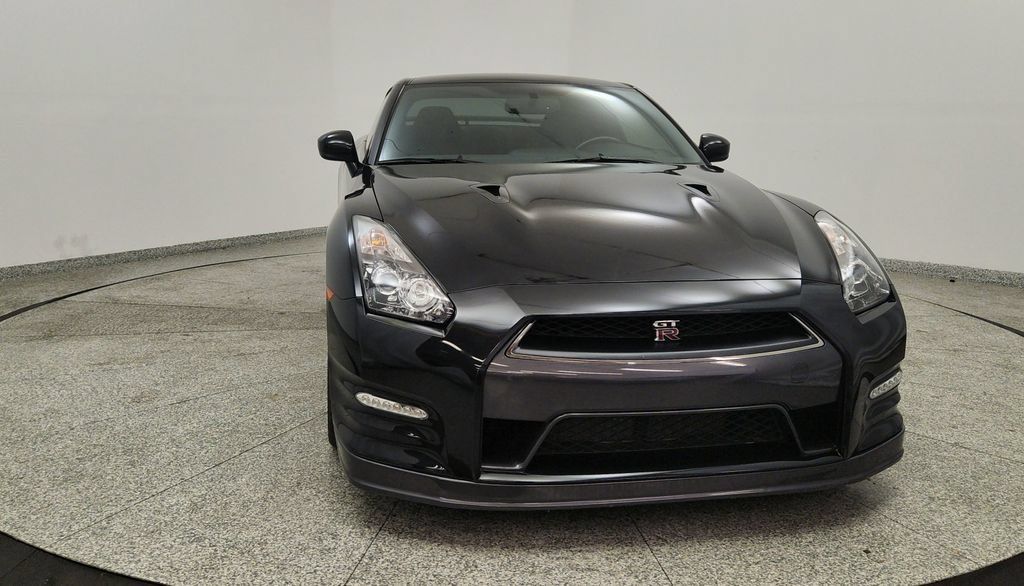 Used 2012 Nissan GT-R Black Edition AWD/4WD image 8