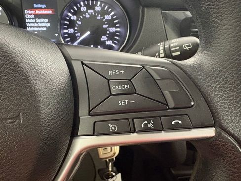 Used 2017 Nissan Rogue S FWD image 23