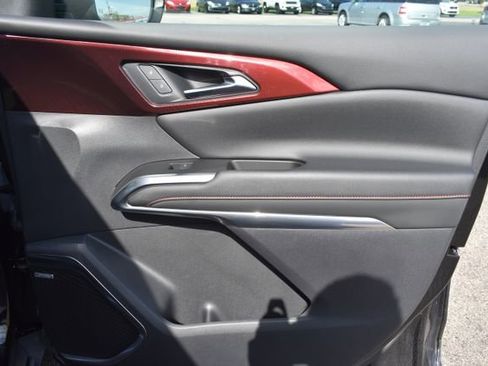 Used 2024 Chevrolet Traverse Z71 w/ Enhanced Driving Package image 50