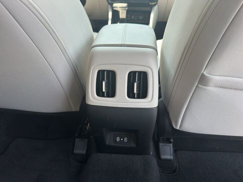 Used 2025 Hyundai Tucson SEL FWD image 31