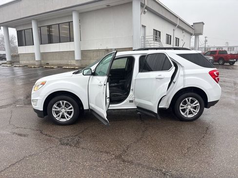 Used 2016 Chevrolet Equinox LT w/ Convenience Package image 4