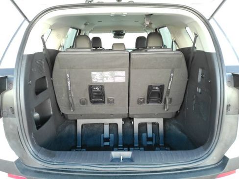 Used 2026 Kia Carnival LXS FWD image 26