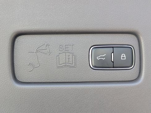 Used 2020 Lincoln Aviator Reserve w/ Equipment Group 202A image 14