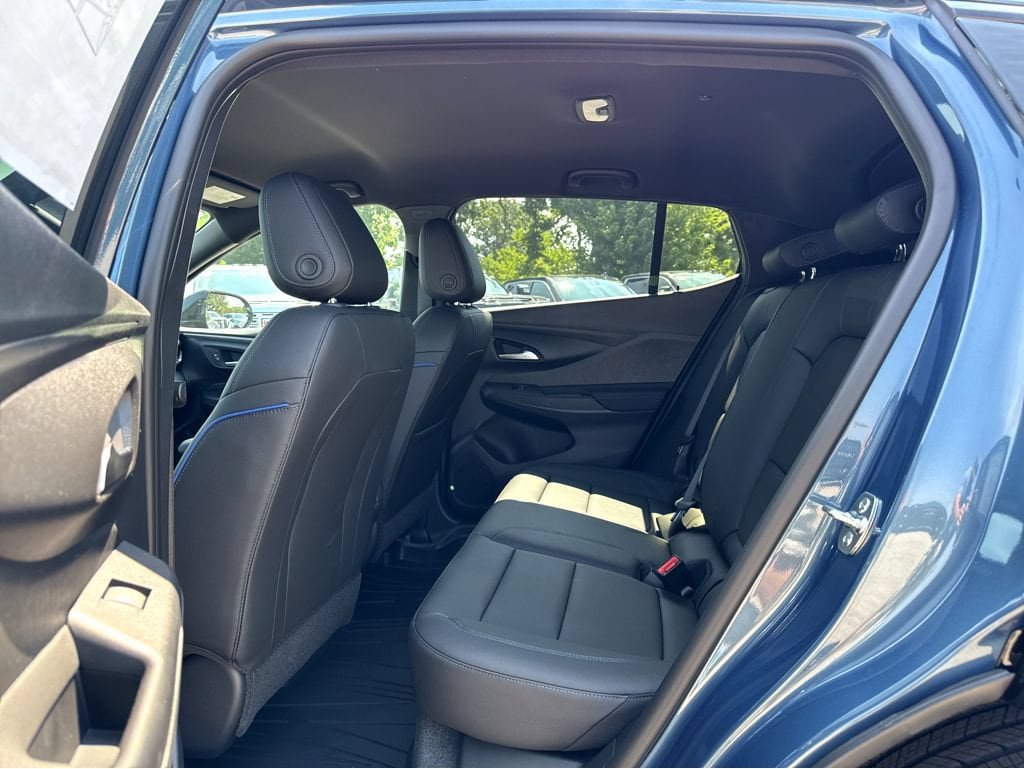 New 2026 Buick Envista Sport Touring w/ Convenience I Package FWD image 7