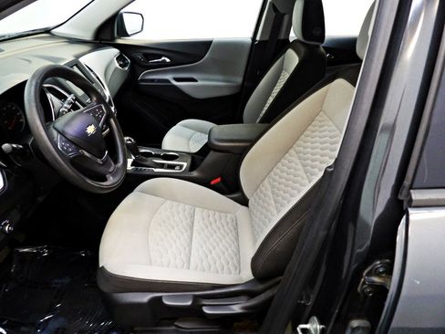 Used 2019 Chevrolet Equinox LS FWD image 8