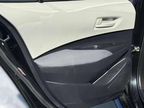 Certified 2022 Toyota Corolla L image 27