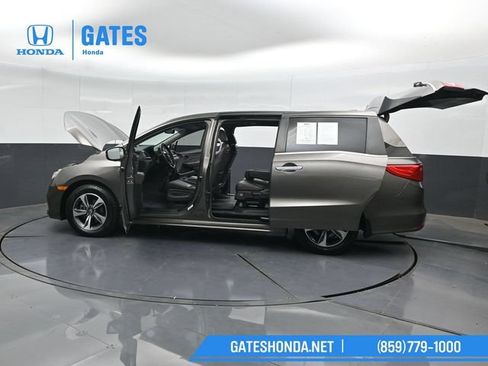 Used 2018 Honda Odyssey Touring image 65