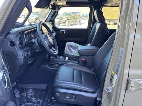 New 2026 Jeep Gladiator Rubicon image 14