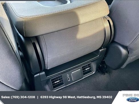 Used 2023 Chevrolet Silverado 1500 LT image 24