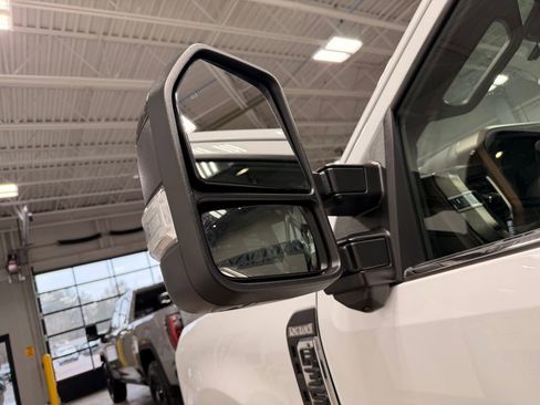 Used 2024 Ford F350 King Ranch AWD/4WD image 16