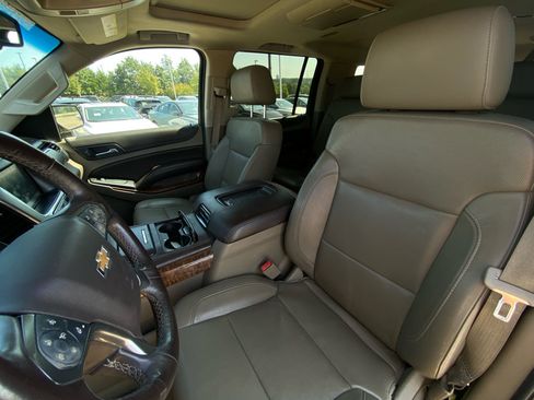 Used 2016 Chevrolet Suburban LTZ AWD/4WD image 11