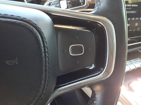 Used 2024 Lincoln Nautilus Premier image 20