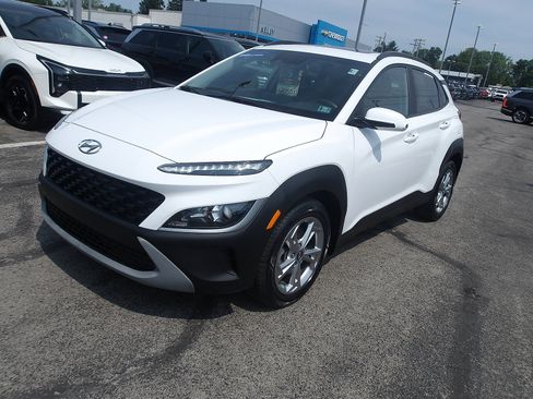 Certified 2023 Hyundai Kona SEL w/ Convenience Package AWD/4WD image 3