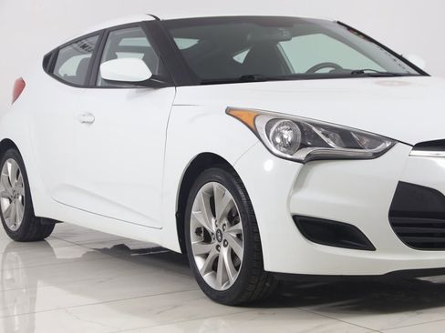 Used 2016 Hyundai Veloster w/ Option Group 02 image 32