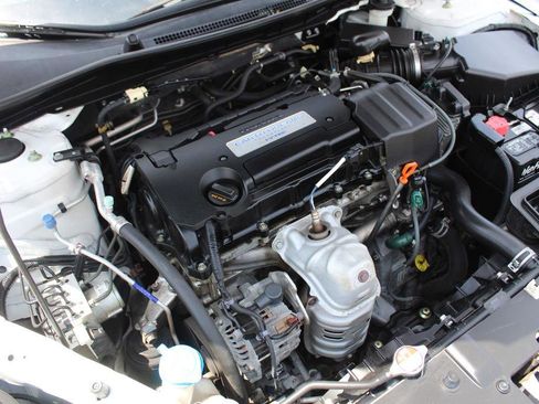 Used 2015 Honda Accord LX image 21