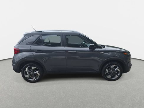 New 2026 Hyundai Venue SEL FWD image 4