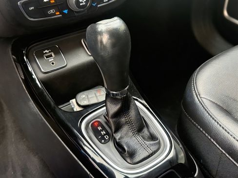 Used 2019 Jeep Compass Altitude image 23