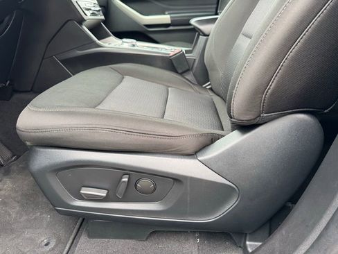 Used 2022 Ford Explorer XLT image 16