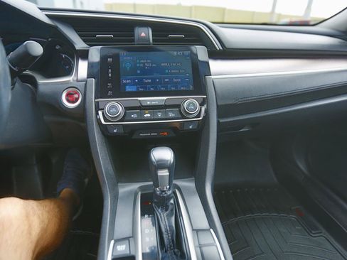 Used 2017 Honda Civic EX-L image 8