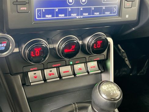 Used 2022 Toyota GR86 Premium image 15