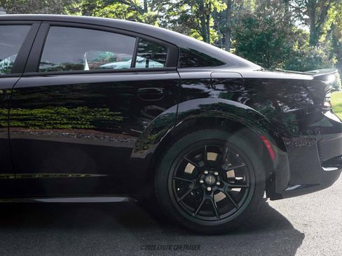 Used 2023 Dodge Charger SRT Hellcat w/ Harman/Kardon Audio Group RWD image 5