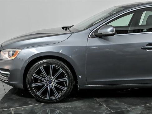 Used 2018 Volvo S60 T5 Inscription FWD image 6