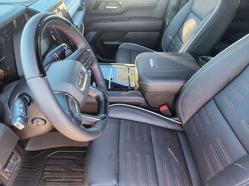 New 2026 GMC Yukon AT4 Ultimate w/ LPO, Illumination Package image 7