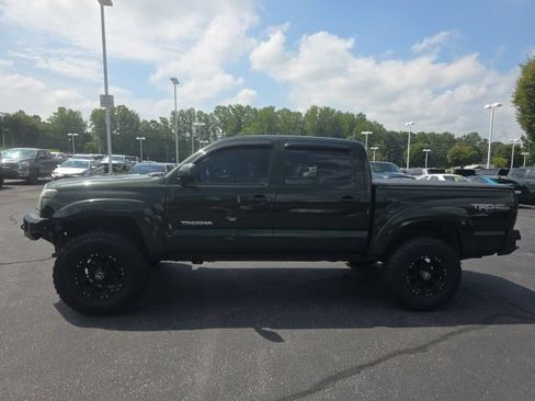Used 2013 Toyota Tacoma 4x4 Double Cab w/ TRD Off-Road Pkg image 5