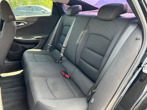 Used 2022 Chevrolet Malibu LS FWD image 15