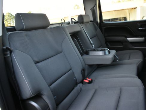 Used 2018 Chevrolet Silverado 1500 LT w/ All Star Edition image 27