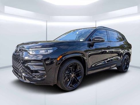 New 2026 Volkswagen Tiguan SE R-Line image 7