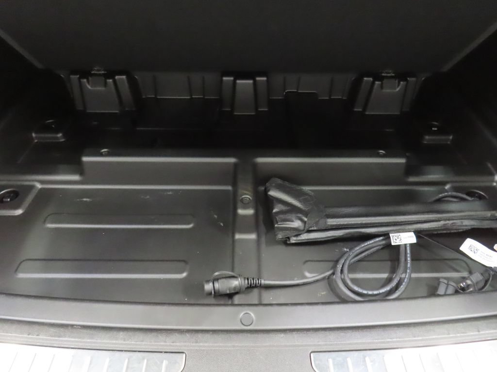 Used 2025 GMC Yukon XL Denali Ultimate AWD/4WD image 49