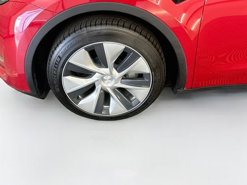 Used 2023 Tesla Model Y Long Range AWD/4WD image 11