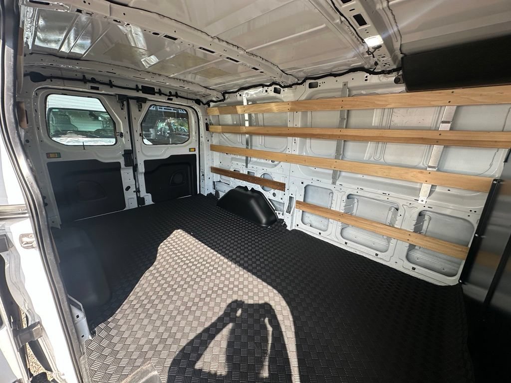 Used 2025 Ford Transit 250 Low Roof w/ Exterior Upgrade Package RWD image 6