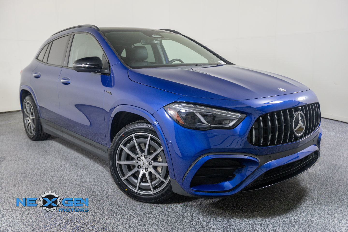 Used 2024 Mercedes-Benz GLA 35 AMG 4MATIC image 1