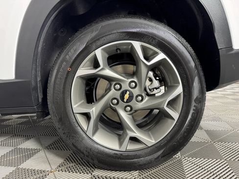 Used 2026 Chevrolet Trax LT FWD image 41