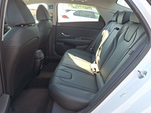 New 2026 Hyundai Elantra Limited FWD image 6