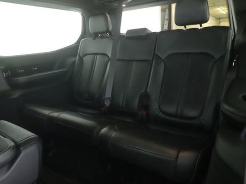 Used 2025 Jeep Grand Wagoneer 4WD image 31