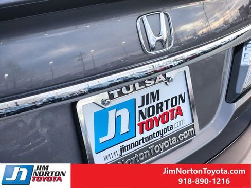 Used 2015 Honda Civic Hybrid Sedan image 11