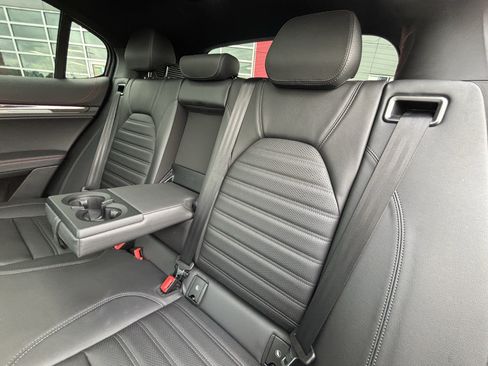 Used 2023 Alfa Romeo Stelvio Estrema AWD/4WD image 37