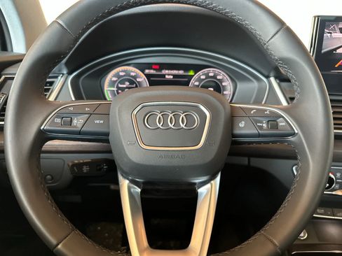 Used 2023 Audi Q5 e Premium w/ Convenience Package AWD/4WD image 23