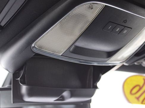 Used 2016 Dodge Charger SXT image 40