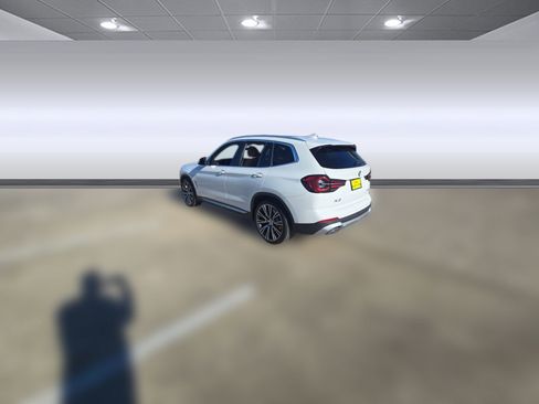 Used 2022 BMW X3 xDrive30i w/ Premium Package 2 image 3
