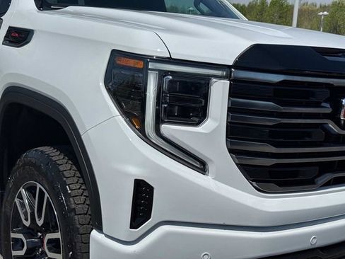 New 2026 GMC Sierra 1500 AT4 w/ AT4 Premium Package AWD/4WD image 10