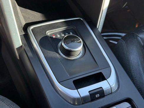 Used 2017 Land Rover Discovery Sport SE image 20