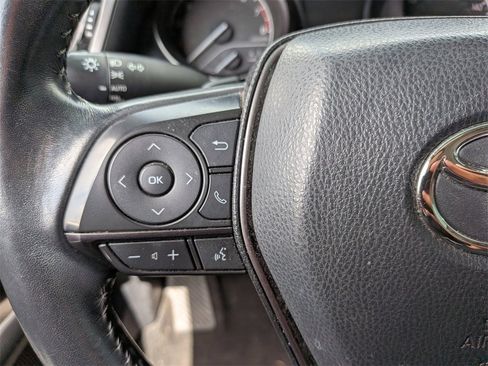 Used 2021 Toyota Camry SE image 17