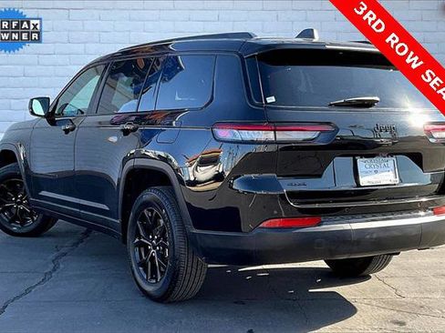 Certified 2024 Jeep Grand Cherokee L Laredo image 10