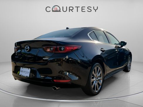 Used 2022 MAZDA MAZDA3 s image 5