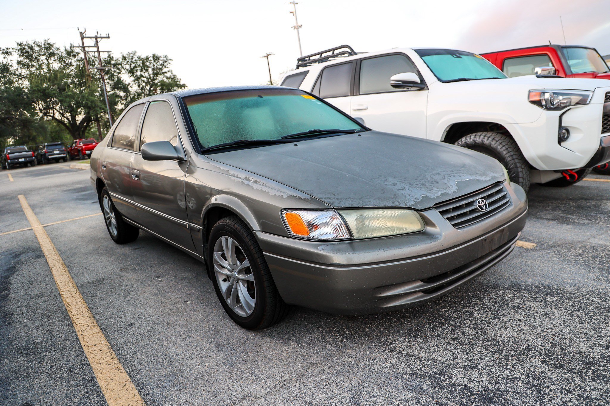 Used 1998 Toyota Camry LE FWD image 6