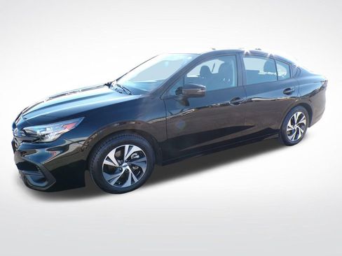 Used 2025 Subaru Legacy Premium AWD/4WD image 2